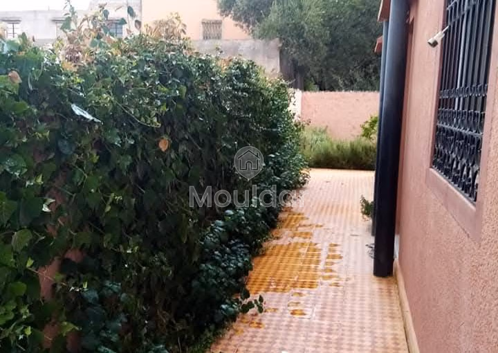 Modern Villa in Marrakech: 2 Bedrooms with Garden and Terrace