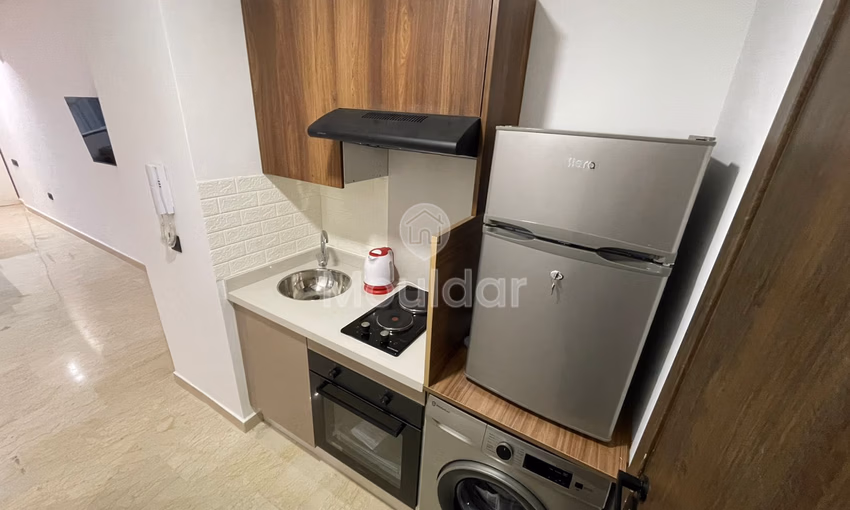 Studio à louer à Casablanca Bourgogne : Terrasse et Climatisation Studio à louer à Casablanca Bourgogne : Terrasse et Climatisation