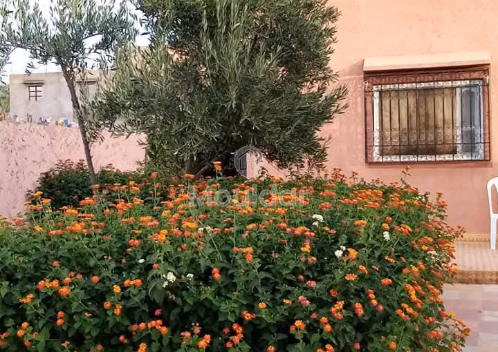 Modern Villa in Marrakech: 2 Bedrooms with Garden and Terrace