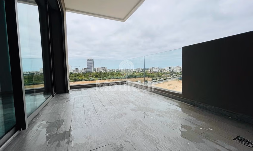 Charmant appartement à louer à Casablanca avec balcon et piscine Charmant appartement à louer à Casablanca avec balcon et piscine