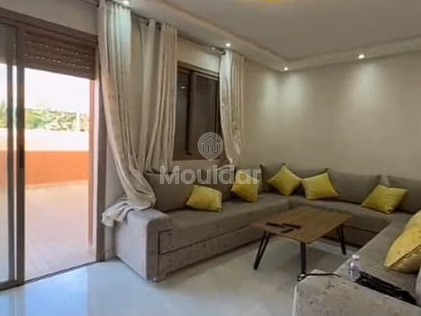 شقة تحتوي على 3 غرف نوم مع تراس للبيع في غليز