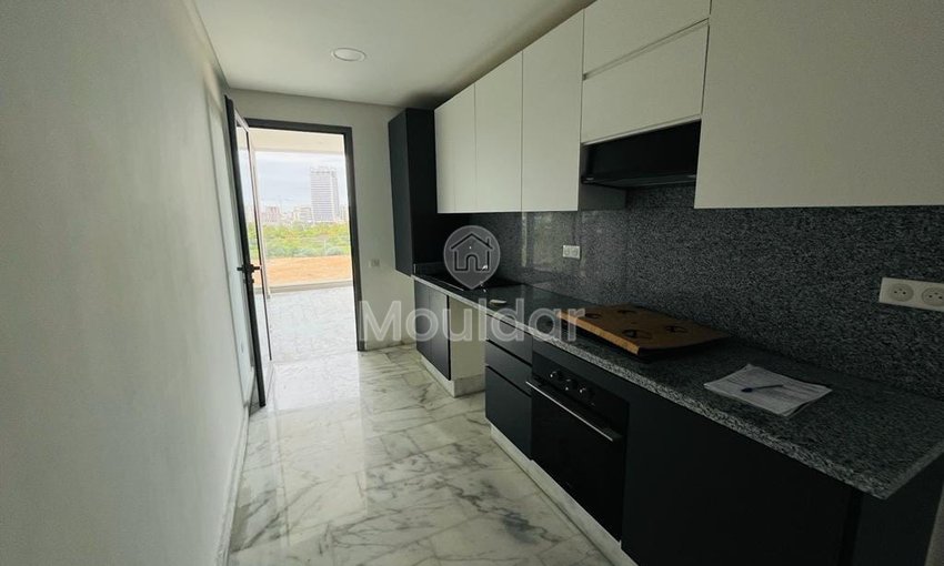 شقة جميلة للإيجار في الدار البيضاء مع شرفة وحمام سباحة - view 13