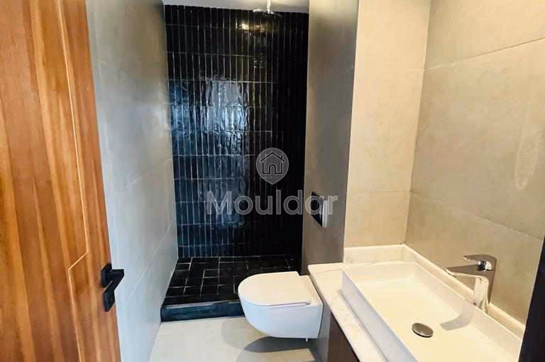 Charmant appartement à louer à Casablanca avec balcon et piscine Charmant appartement à louer à Casablanca avec balcon et piscine