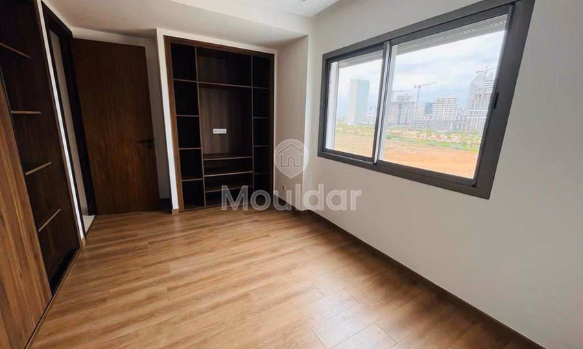 Charmant appartement à louer à Casablanca avec balcon et piscine