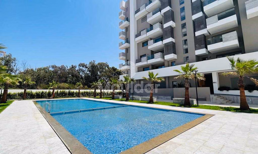 Charmant appartement à louer à Casablanca avec balcon et piscine Charmant appartement à louer à Casablanca avec balcon et piscine