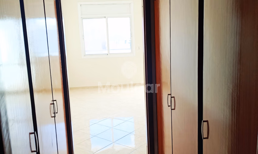 Apartment for Rent in Kénitra: 3 Bedrooms with Balcony Apartment for Rent in Kénitra: 3 Bedrooms with Balcony