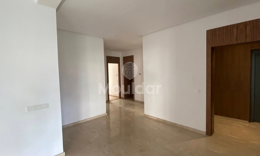 Prachtig Appartement met 4 Slaapkamers te Huur in Souissi, Rabat - view 5