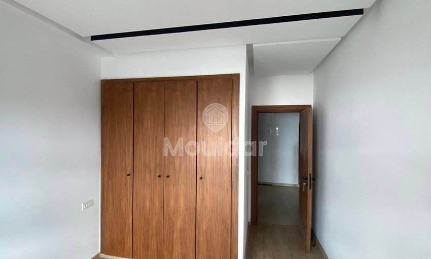 Prachtig Appartement met 4 Slaapkamers te Huur in Souissi, Rabat - view 7