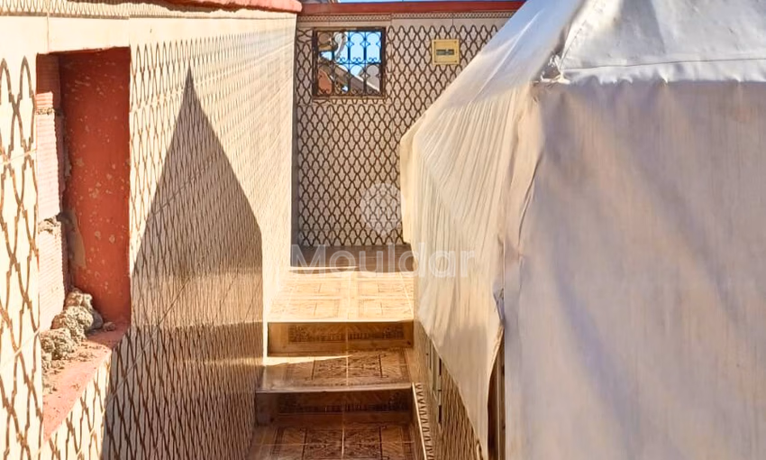 رياض للبيع في مراكش: الراحة والبيئة مجتمعان رياض للبيع في مراكش: الراحة والبيئة مجتمعان