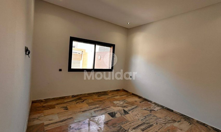 فيلا للبيع في مراكش: فخامة، مساحة، ومسبح - view 2