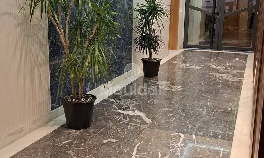 شقة للإيجار في مارتيل: غرفتان، شرفة وأمان - view 3