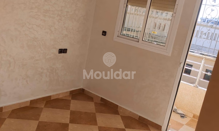 شقة رائعة مكونة من 3 غرف للبيع في القنيطرة شقة رائعة مكونة من 3 غرف للبيع في القنيطرة