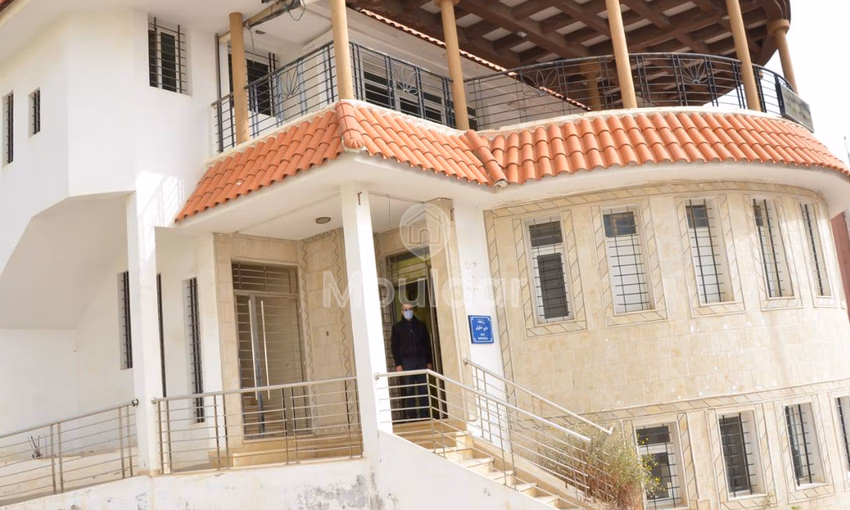 مبنى تجاري للبيع في الرباط - حي النهضة