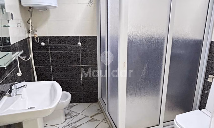 شقق للإيجار في طنجة: تراس واسع ومرآب متضمن شقق للإيجار في طنجة: تراس واسع ومرآب متضمن