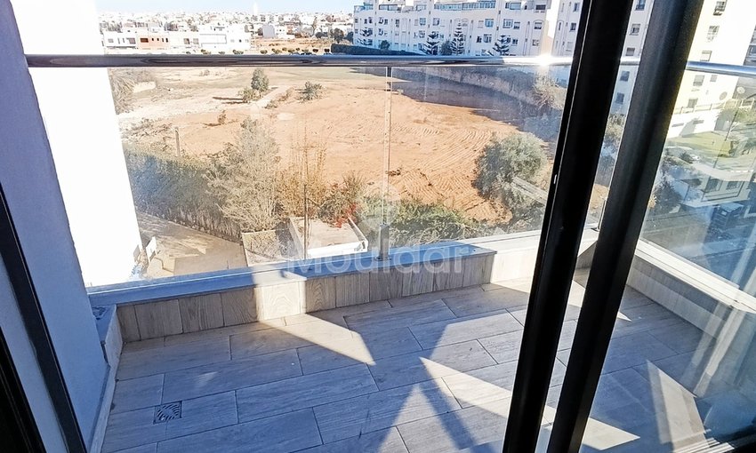 ستوديو حديث للإيجار في الدار البيضاء مع مسبح وشرفة - view 11