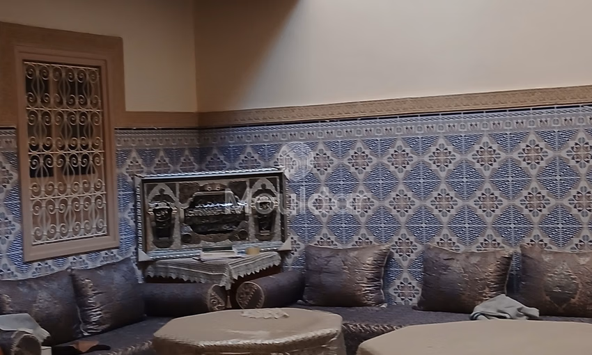 Riad en Venta en Marrakech: 7 Habitaciones con Terraza y Patio