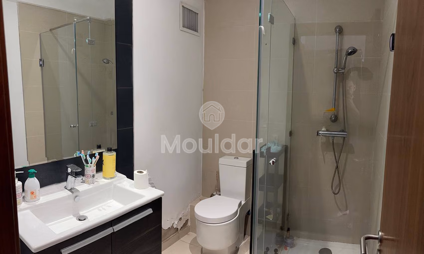 شقة أنيقة في دار بوعزة: 2 غرفة نوم مع شرفة شقة أنيقة في دار بوعزة: 2 غرفة نوم مع شرفة