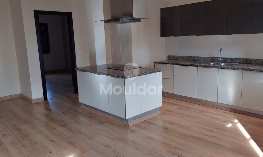 شقة للإيجار في طنجة: غرفتان في قلب المدينة شقة للإيجار في طنجة: غرفتان في قلب المدينة