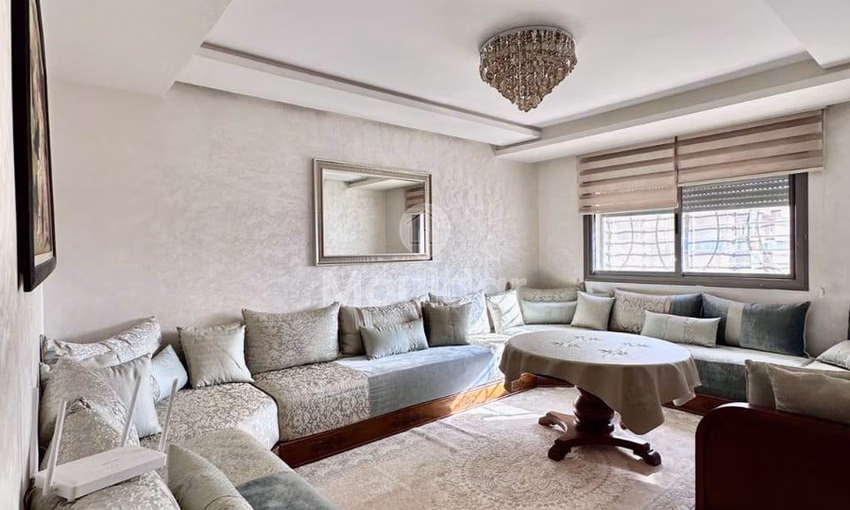 Appartement Spacieux à Casablanca : 3 Chambres, Balcon et Garage