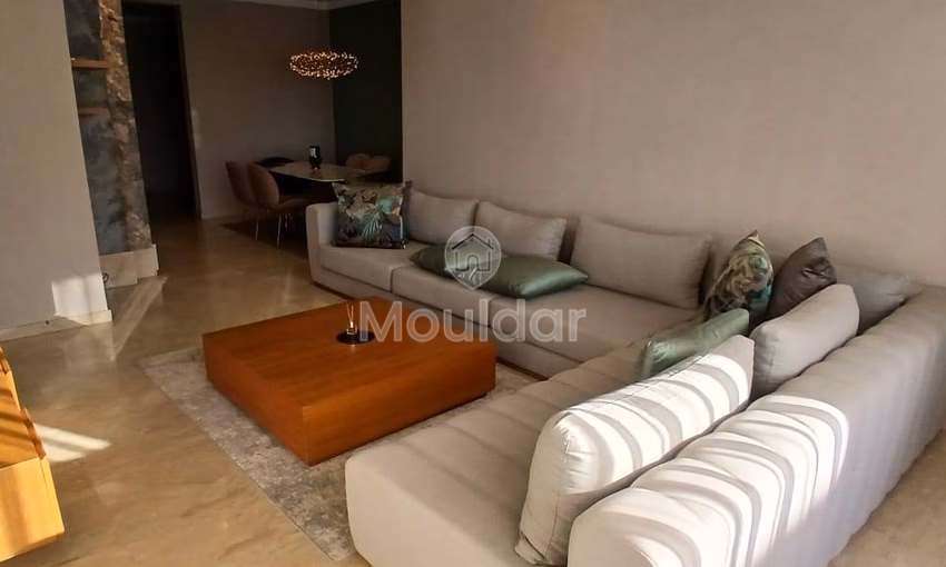 شقة أنيقة في دار بوعزة: 2 غرفة نوم مع شرفة