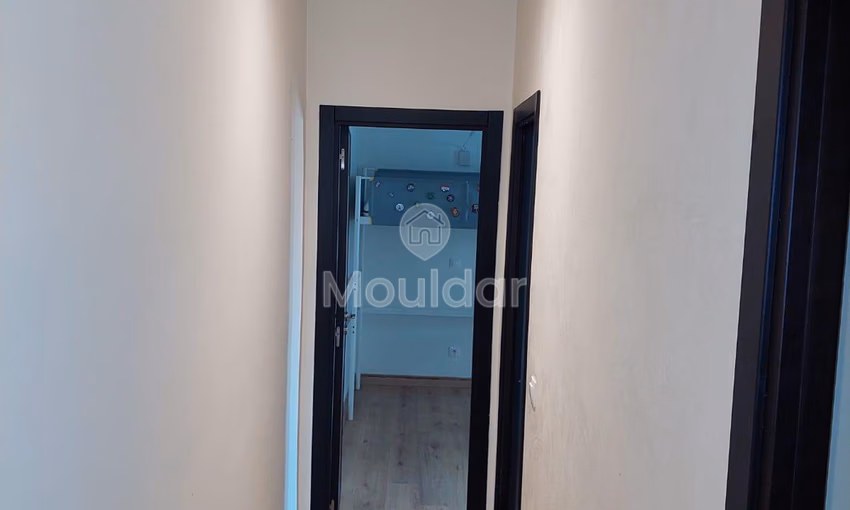 شقة للإيجار في طنجة: غرفتان في قلب المدينة شقة للإيجار في طنجة: غرفتان في قلب المدينة