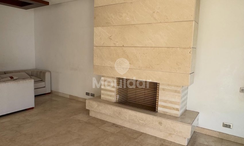 Villa Espaciosa en Alquiler en Bouskoura con Encantadora Chimenea - view 5