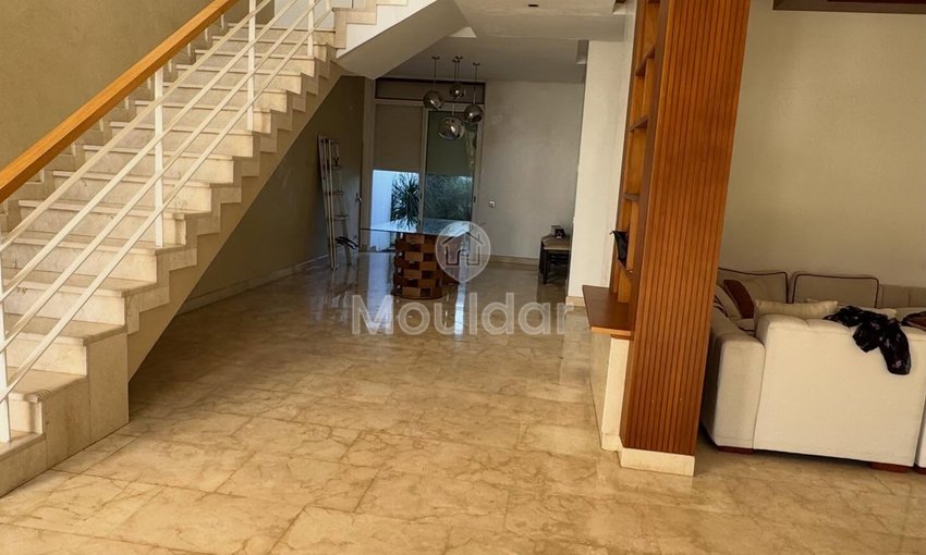 Villa Espaciosa en Alquiler en Bouskoura con Encantadora Chimenea - view 2