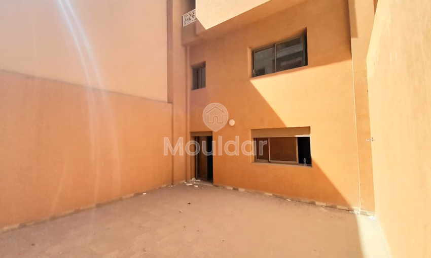 شقة دوبلكس للبيع في مراكش: الراحة والأمان مجتمعتان