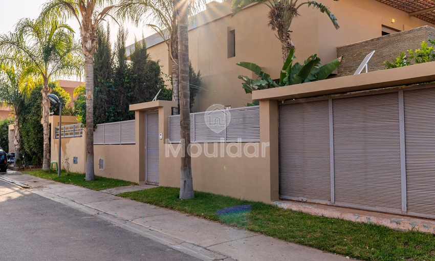 Villa Luxueuse à Marrakech : 3 Chambres avec Piscine et Sécurité Villa Luxueuse à Marrakech : 3 Chambres avec Piscine et Sécurité