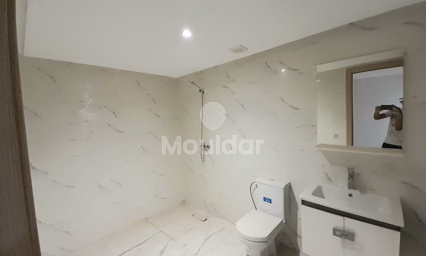 شقة دوبلكس للبيع في مراكش: الراحة والأمان مجتمعتان