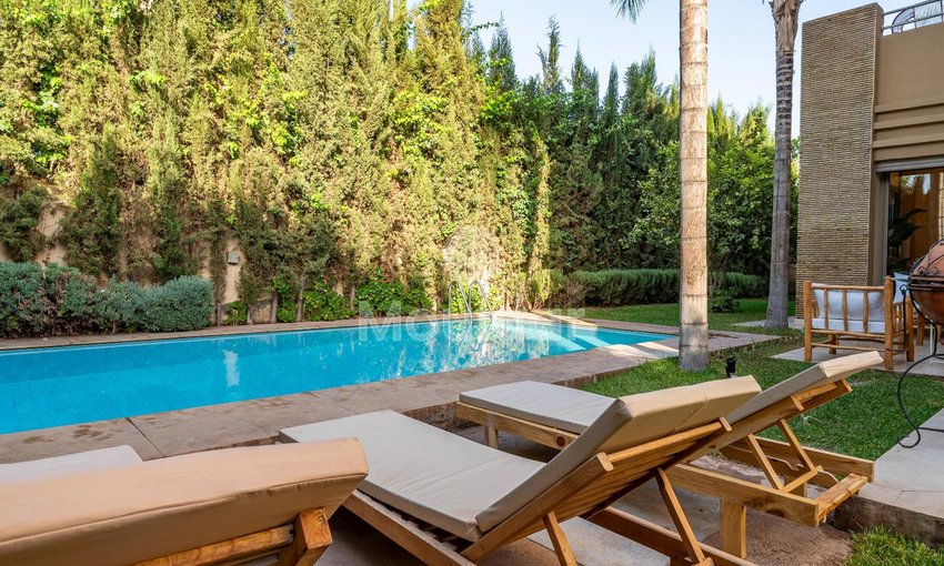 فيلا فاخرة في مراكش: 3 غرف نوم مع مسبح وأمن - view 20