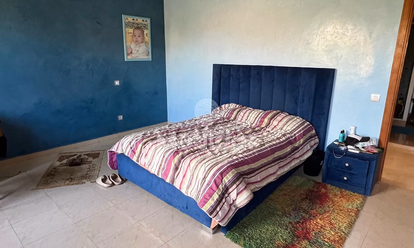 Villa de Luxe à Vendre à Marrakech : 6 Chambres et Piscine