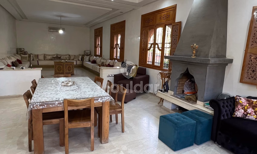 Villa de Luxe à Vendre à Marrakech : 6 Chambres et Piscine