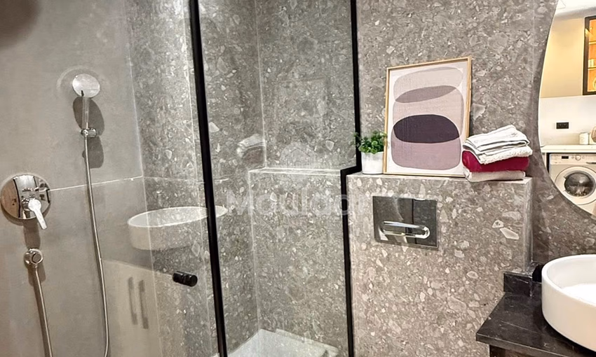 Studio Moderne à Louer à Casablanca - Oasis: Sécurité & Confort