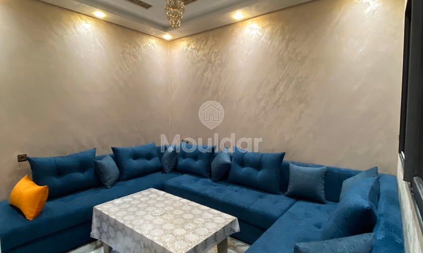 شقة جميلة مكونة من غرفتي نوم للإيجار في وسط طنجة