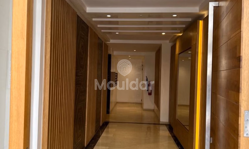 Appartement lumineux à louer à Casablanca - 110m², avec balcon Appartement lumineux à louer à Casablanca - 110m², avec balcon