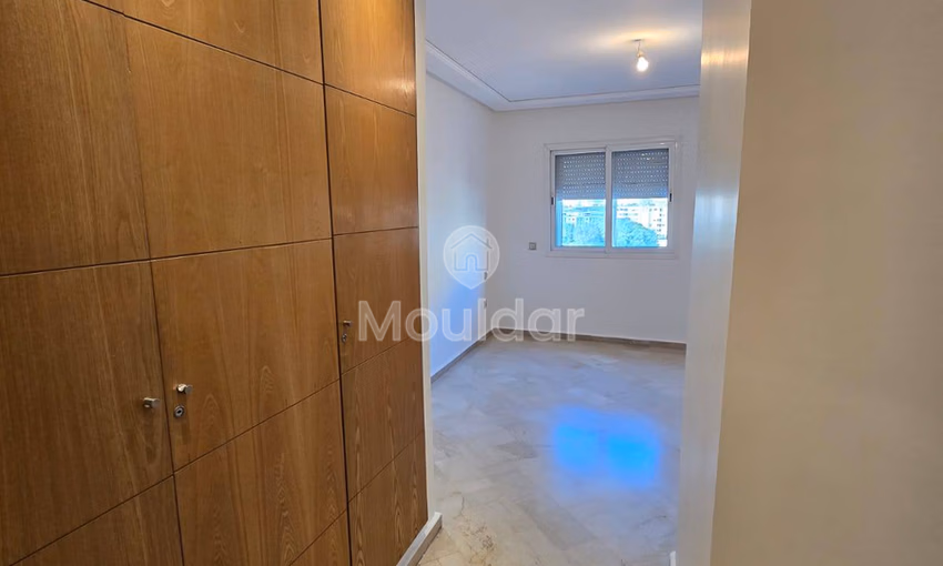Apartment for rent: 3 bedrooms with equipped kitchen in Casablanca Apartment for rent: 3 bedrooms with equipped kitchen in Casablanca