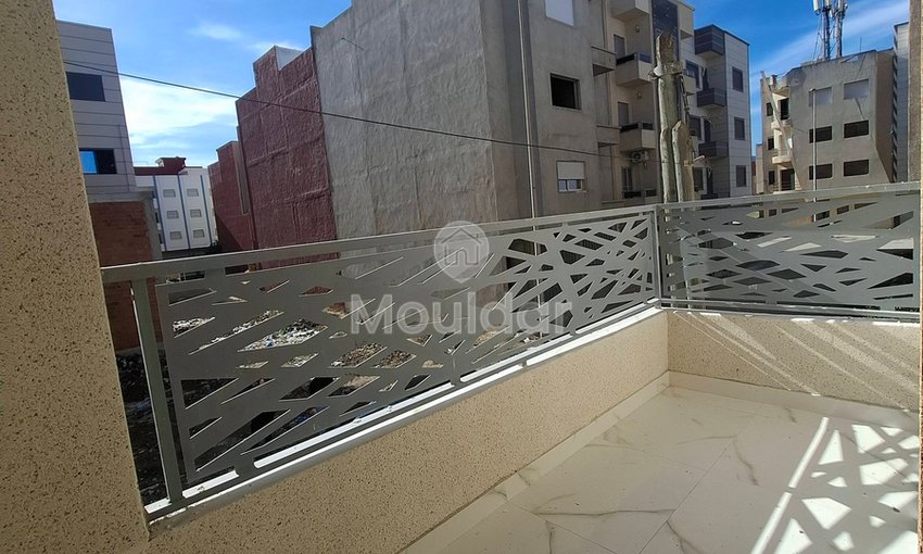 Charming 3-Bedroom Apartment in Martil with Balcony and Kitchen - view 6