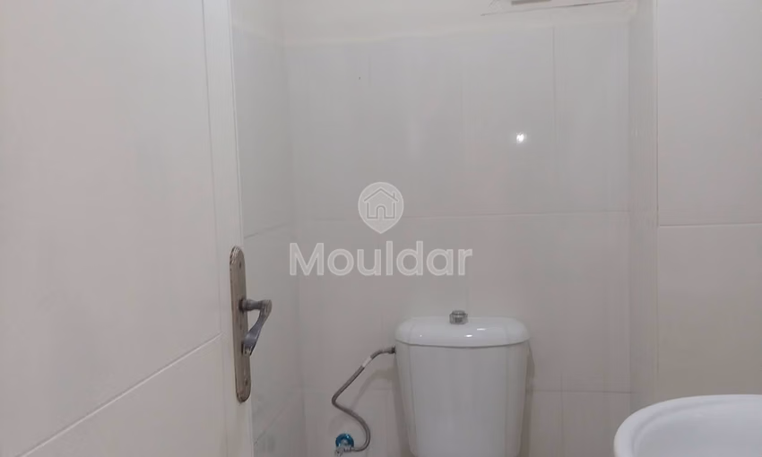 Estudio en Venta en Gueznaia: Encantador, Luminoso con Balcón