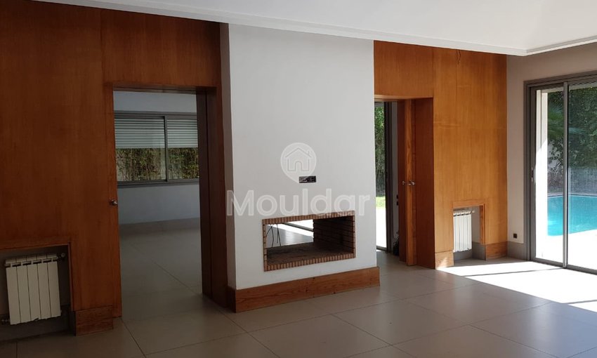 Villa élégante à vendre à Casablanca : espace et confort - view 2