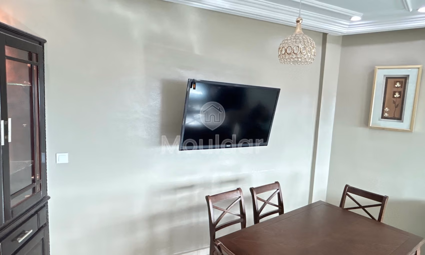 شقة واسعة للإيجار في طنجة، غرفتان مع موقف سيارات شقة واسعة للإيجار في طنجة، غرفتان مع موقف سيارات