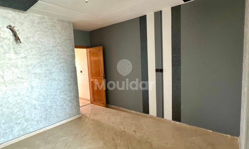 Charming Apartment for Sale in Fès - 3 Bedrooms and Balcony - view 2