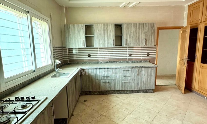 Charming Apartment for Sale in Fès - 3 Bedrooms and Balcony - view 17