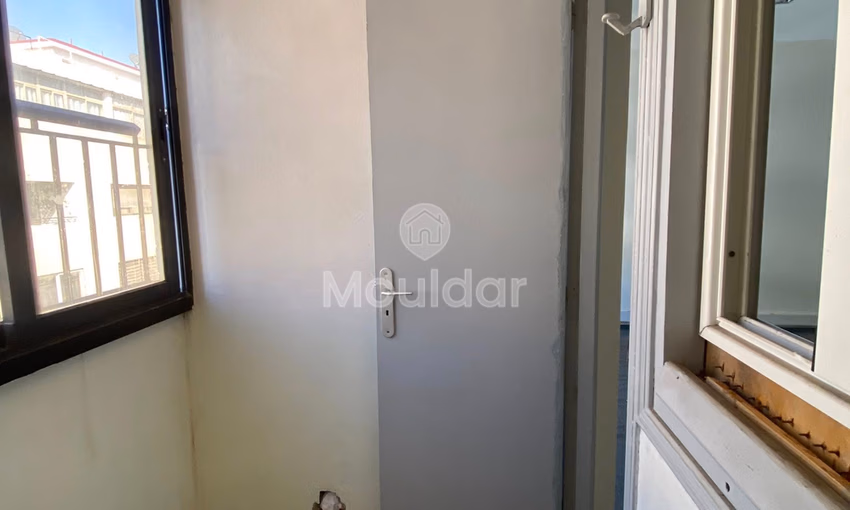 Bureau À Louer : 1 Chambre au 3e Étage à Agdal Bureau À Louer : 1 Chambre au 3e Étage à Agdal