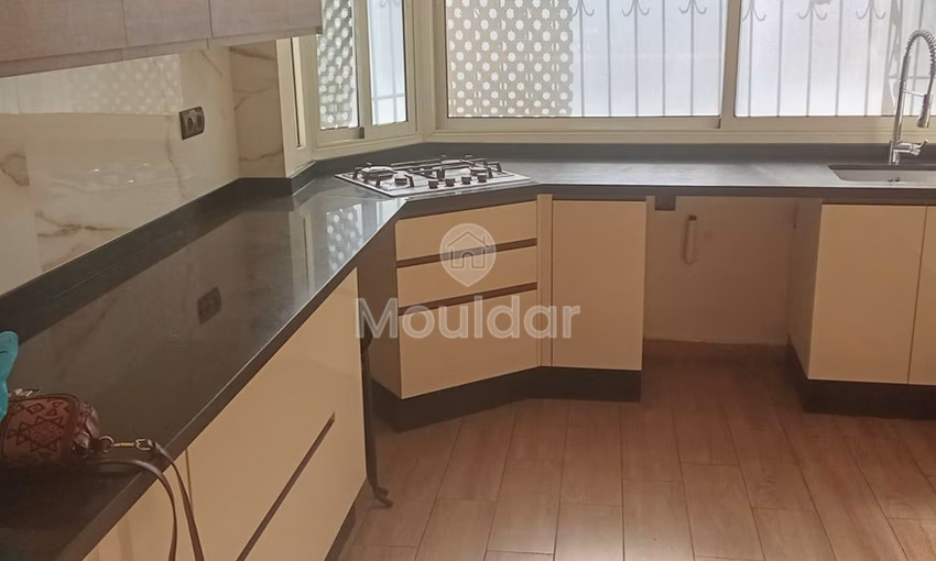 Apartment for rent: 3 bedrooms with equipped kitchen in Casablanca Apartment for rent: 3 bedrooms with equipped kitchen in Casablanca