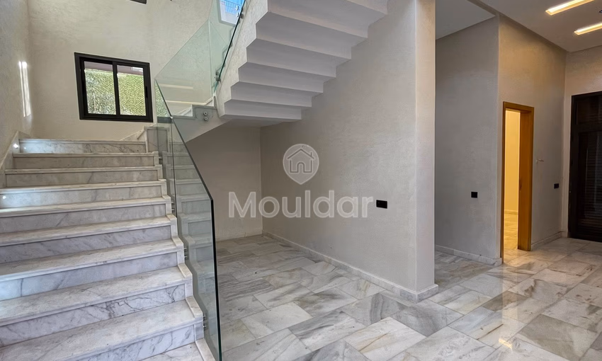 Villa Luxe à Marrakech : 4 Chambres, Piscine et Jardin