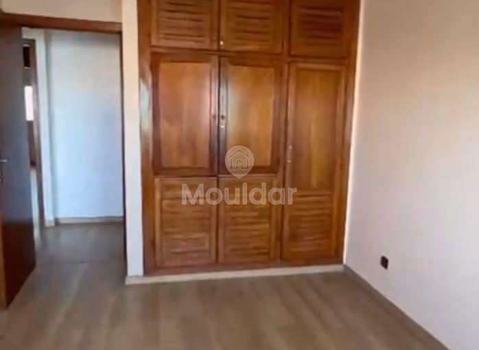 Apartment for rent: 3 bedrooms with equipped kitchen in Casablanca Apartment for rent: 3 bedrooms with equipped kitchen in Casablanca