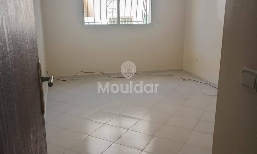 شقة جميلة 3 غرف للإيجار في الرباط - ديور جماعة - view 2