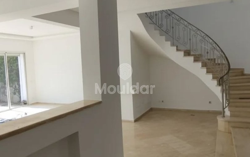 Aussergewöhnliche Villa in Aïn Diab: Luxus und Komfort zu Vermieten - view 3