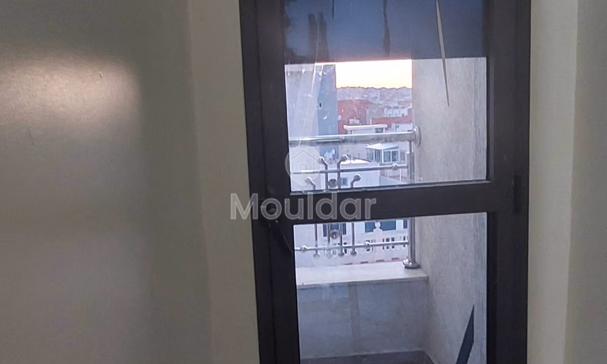 Bureau à Louer à Tanger : 2 Chambres, Opportunité Unique Bureau à Louer à Tanger : 2 Chambres, Opportunité Unique